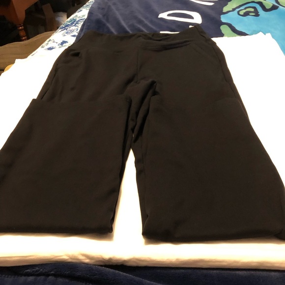 Marika Thicker Material Tummy Control Barely Flared Ponte Flared Leggings EUC - Picture 3 of 11